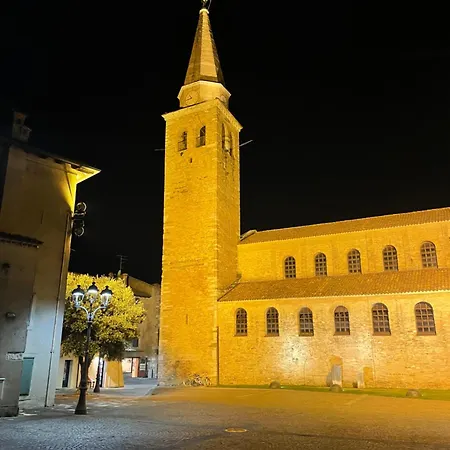 Calle Del Palazzo 12 * Grado